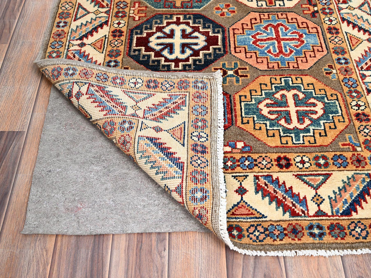 Kazak Kazak hand-knotted wool runner in Gray & Ivory, 2'10" x 9'9" — SKU O086249 (view 3)