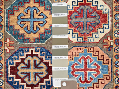 Kazak Kazak hand-knotted wool runner in Gray & Ivory, 2'10" x 9'9" — SKU O086249 (view 4)