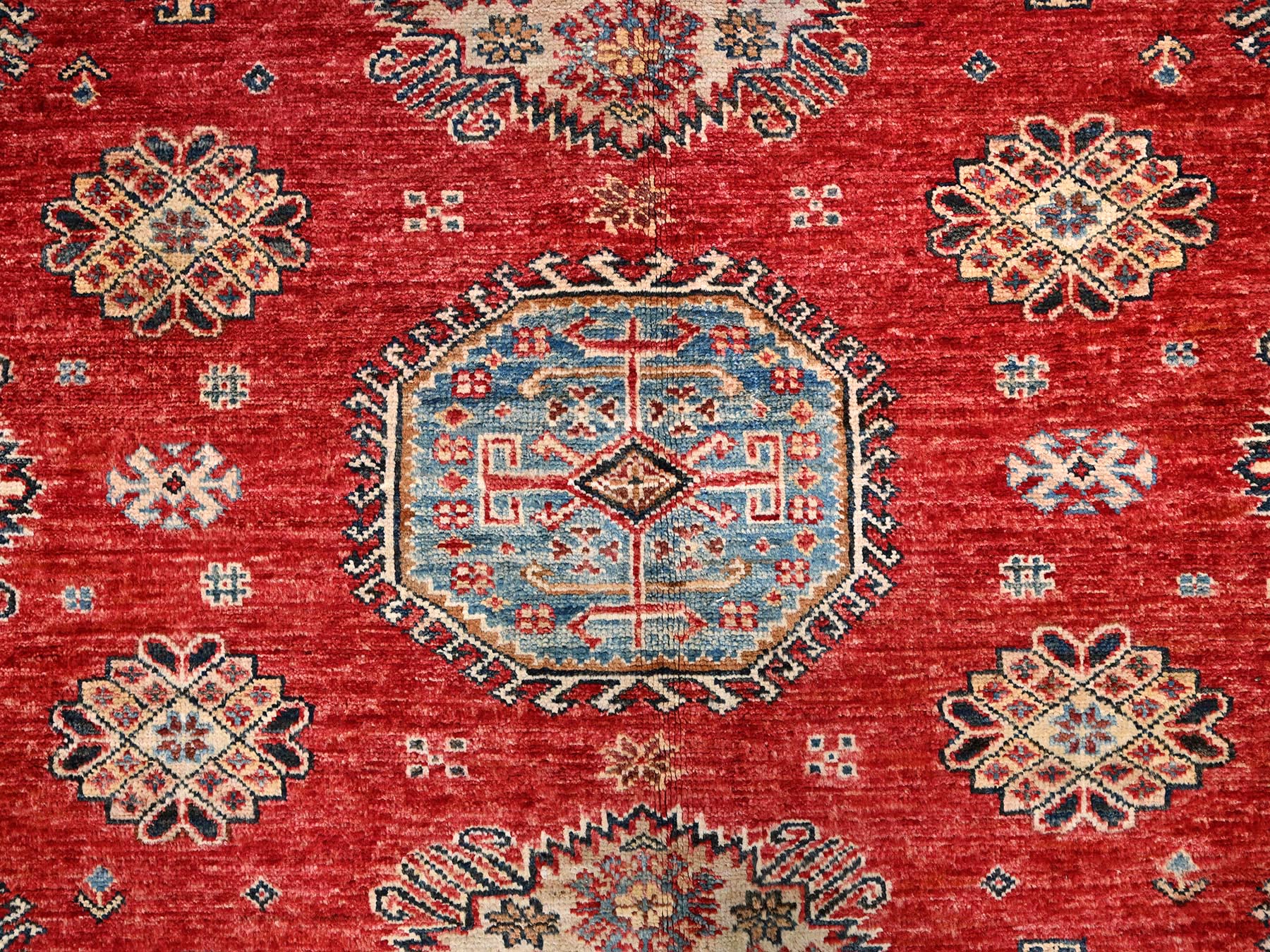 Kazak Kazak hand-knotted wool rug in Red & Ivory, 8'4" x 9'10" — SKU O086267 (view 8)