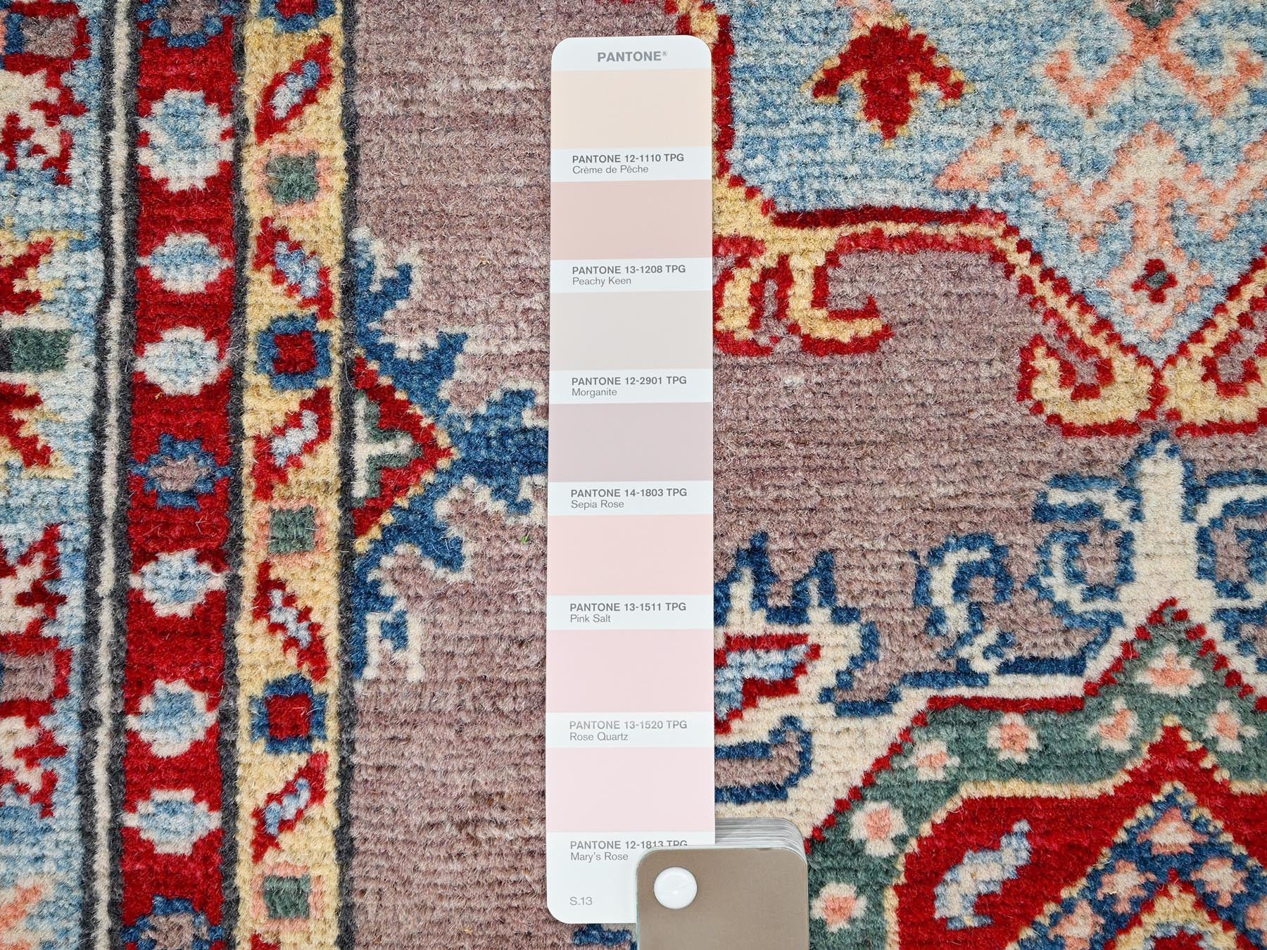 Kazak Kazak hand-knotted wool runner in Gray & Blue, 2'7" x 9'3" — SKU O086289 (view 4)