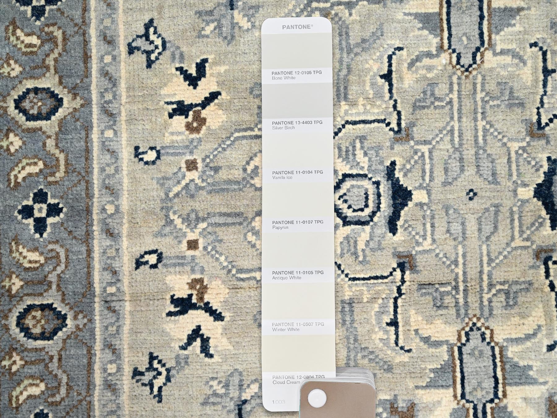 Heriz Heriz hand-knotted wool rug in Ivory & Gray, 3' x 4'10" — SKU O086389 (view 4)