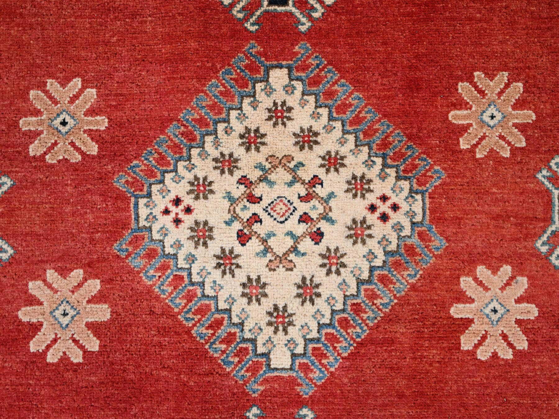 Kazak Kazak hand-knotted wool rug in Red, 8'1" x 9'9" — SKU O086478 (view 8)