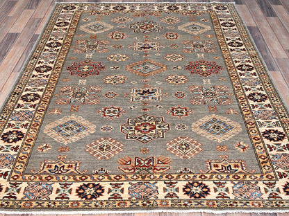 Grey 4'10" x 6'6" Tribal Hand knotted Wool Rug - Sku: O086570
