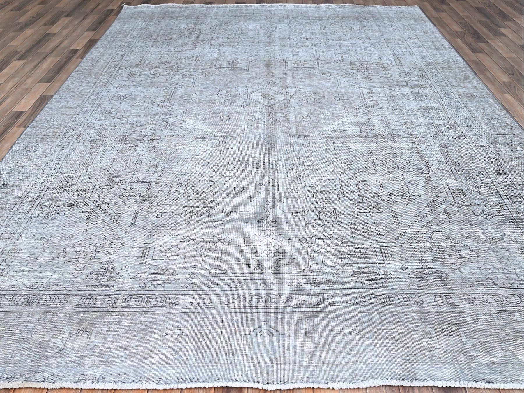 Gray 8'10" x 12'4" Vintage Hand knotted Wool Rug - Sku: O086940