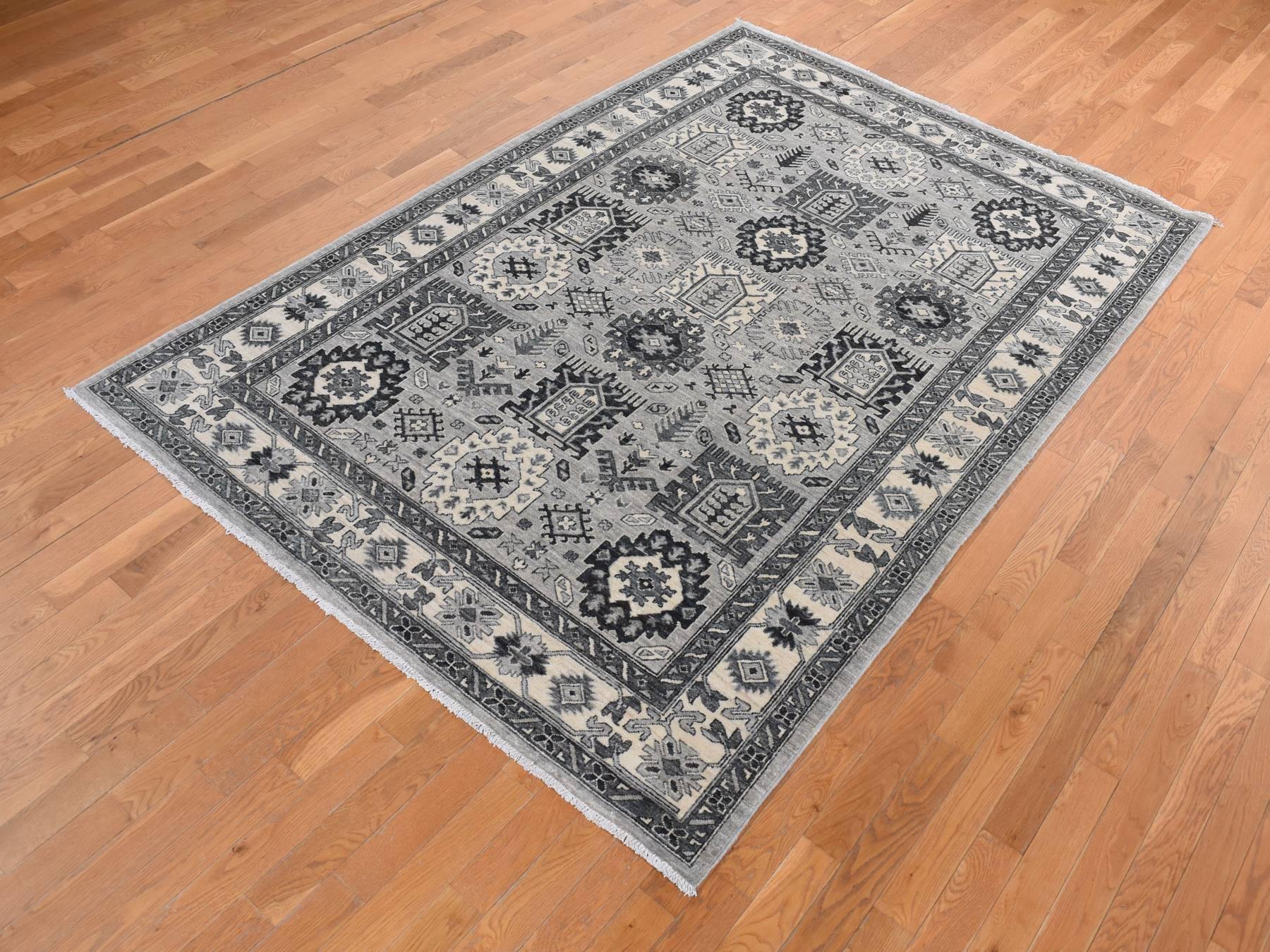 Peshawar Tribal & Geometric hand-knotted wool rug in Gray & Ivory, 6'2" x 9'2" — SKU O087001 (view 3)