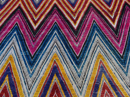 Modern / Contemporary hand-knotted wool/silk rug in Pink, 6' x 9' — SKU O087005 (view 8)
