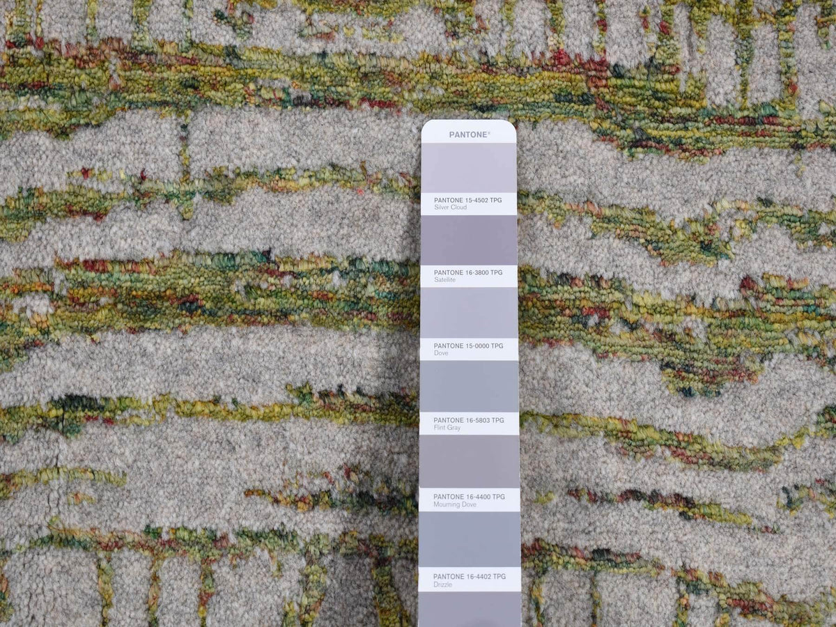 Modern / Contemporary hand-knotted wool/silk rug in Gray, 7'10" x 9'9" — SKU O087024 (view 7)
