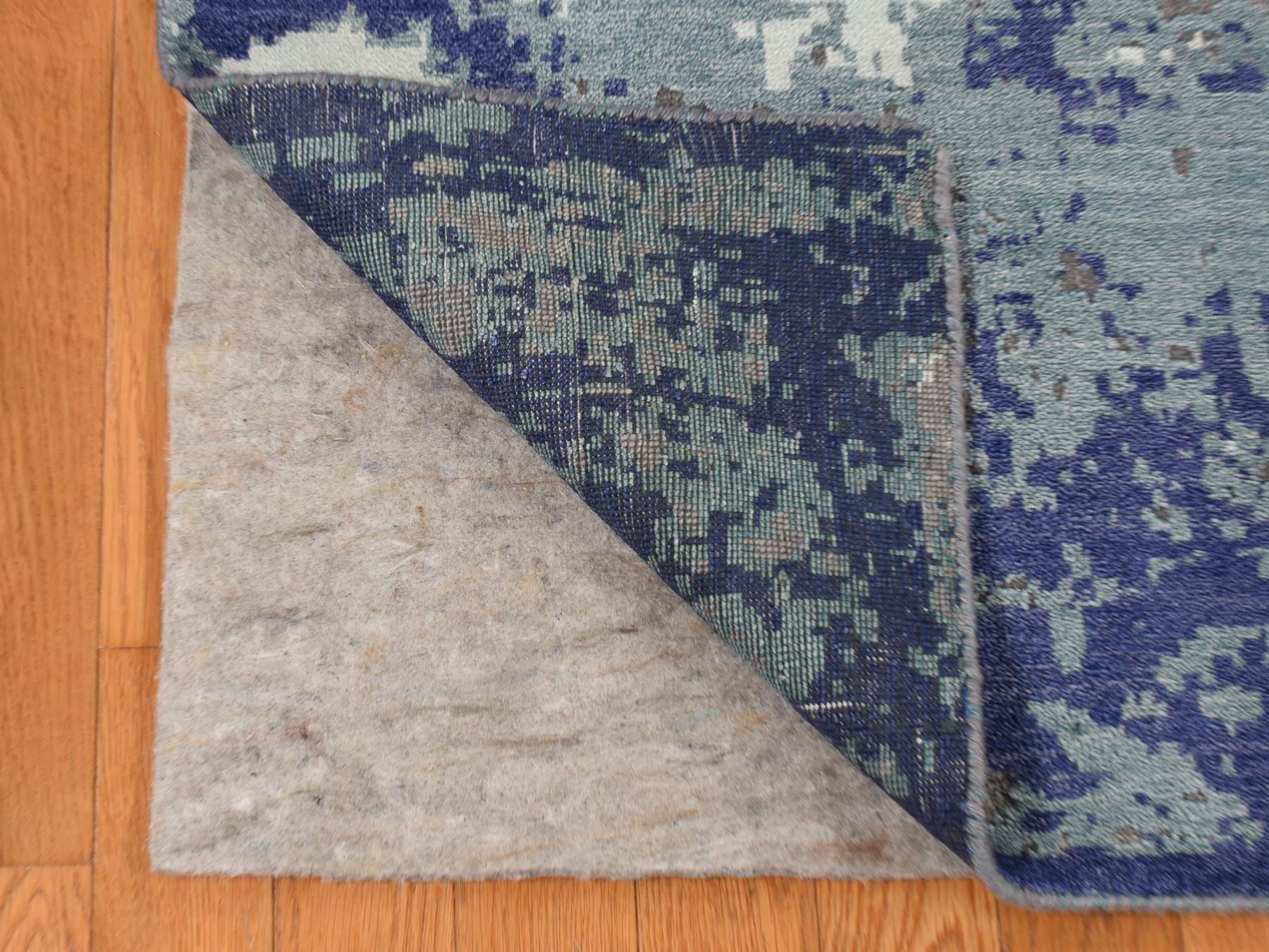 Modern / Contemporary hand-knotted wool/silk rug in Purple, 7'10" x 10' — SKU O087045 (view 4)