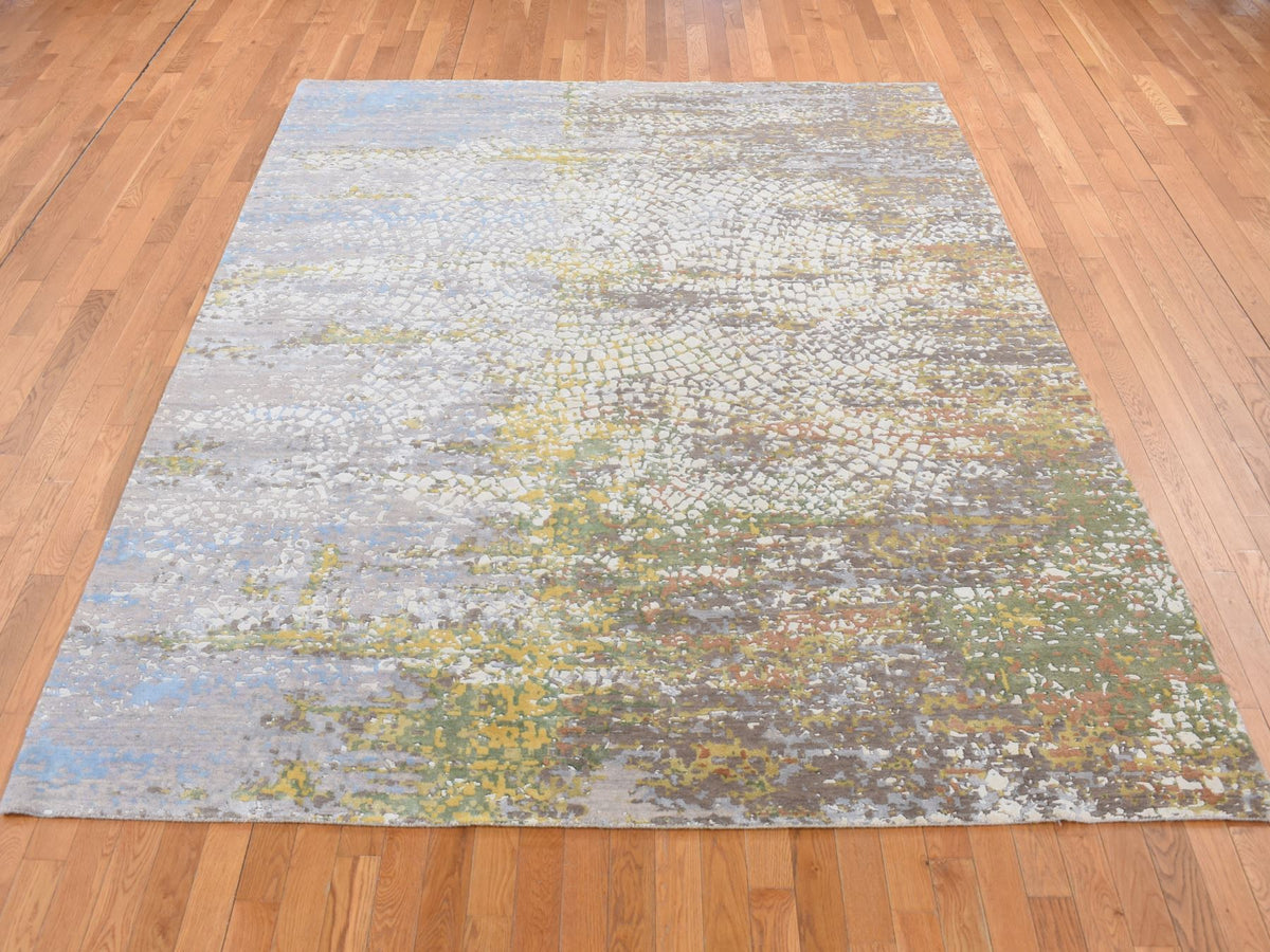 Modern / Contemporary hand-knotted wool/silk rug in Ivory, 8'1" x 10'1" — SKU O087047 (view 2)