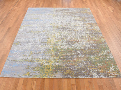 Modern / Contemporary hand-knotted wool/silk rug in Ivory, 8'1" x 10'1" — SKU O087047 (view 2)