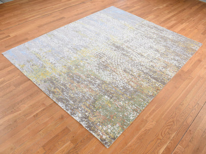 Modern / Contemporary hand-knotted wool/silk rug in Ivory, 8'1" x 10'1" — SKU O087047 (view 3)