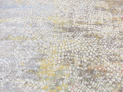 Modern / Contemporary hand-knotted wool/silk rug in Ivory, 8'1" x 10'1" — SKU O087047 (view 8)