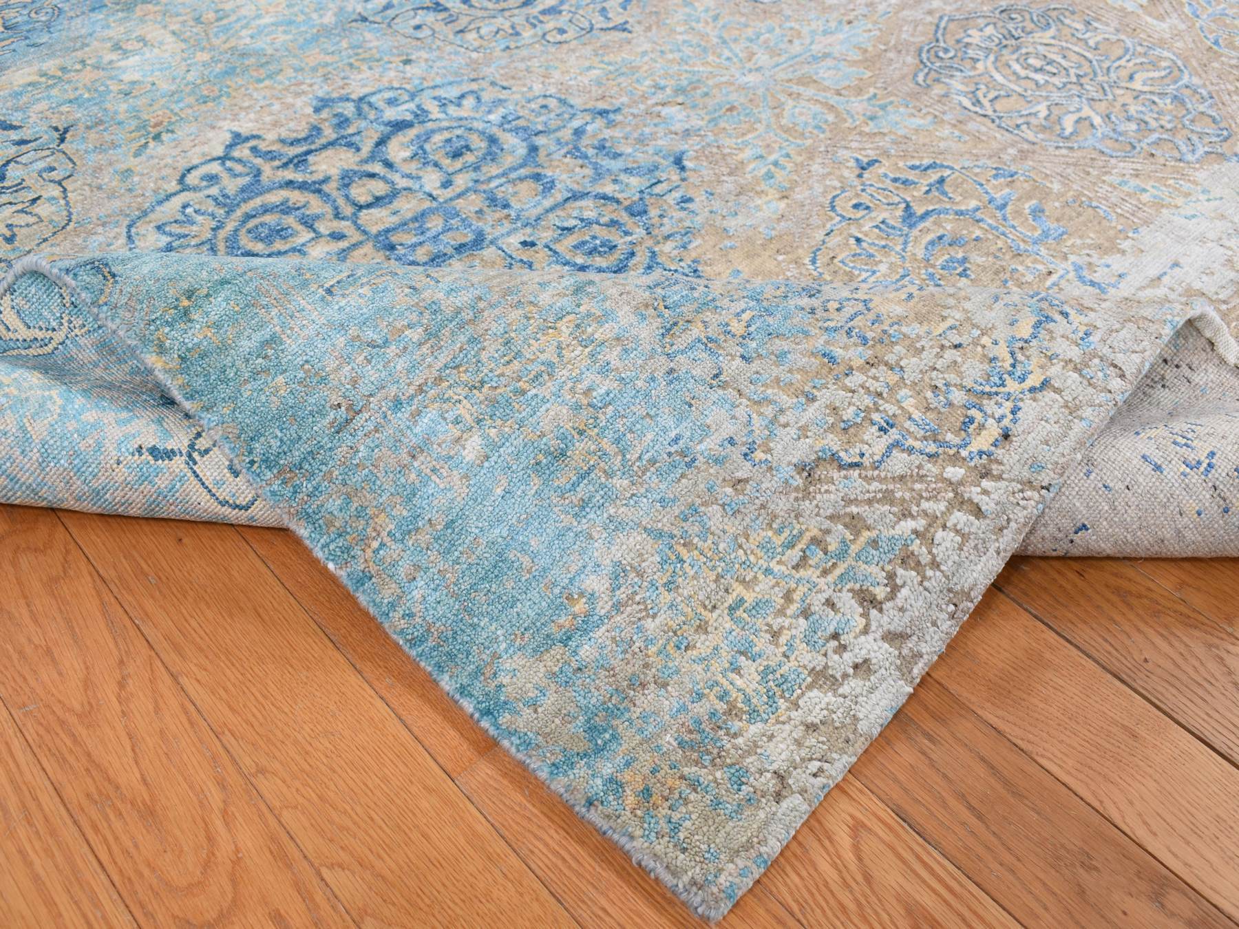 Transitional hand-knotted wool/silk rug in Brown, 8'1" x 9'9" — SKU O087054 (view 5)