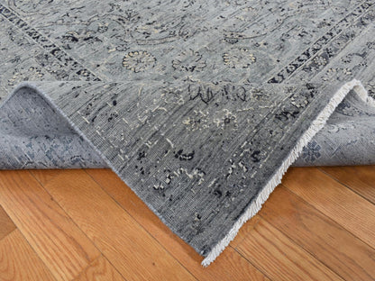 Transitional hand-knotted wool/silk rug in Gray, 8'3" x 10'1" — SKU O087055 (view 5)
