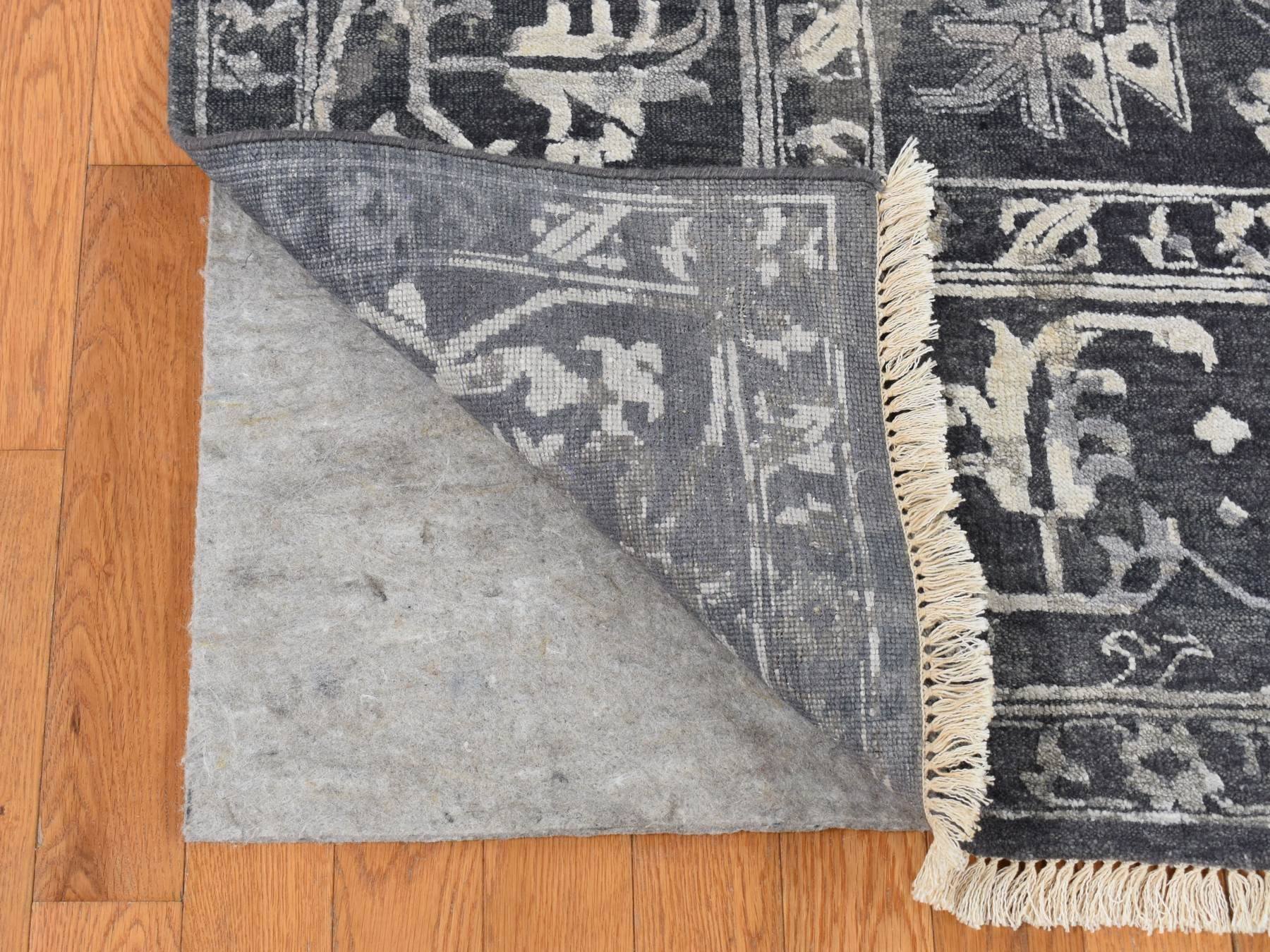 Heriz Transitional hand-knotted wool/silk rug in Gray, 9' x 11'10" — SKU O087068 (view 4)