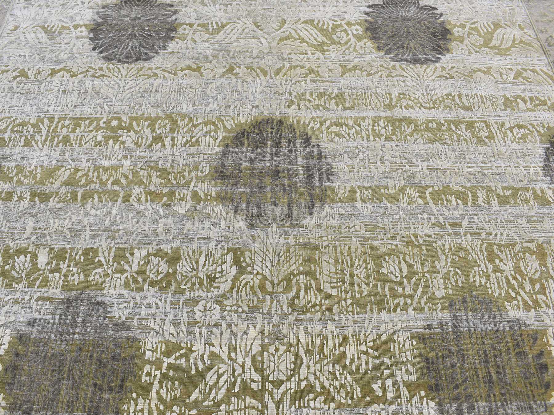 Wool / Silk hand-knotted wool/silk rug in Green & Gray, 8'9" x 12'1" — SKU O087071 (view 8)