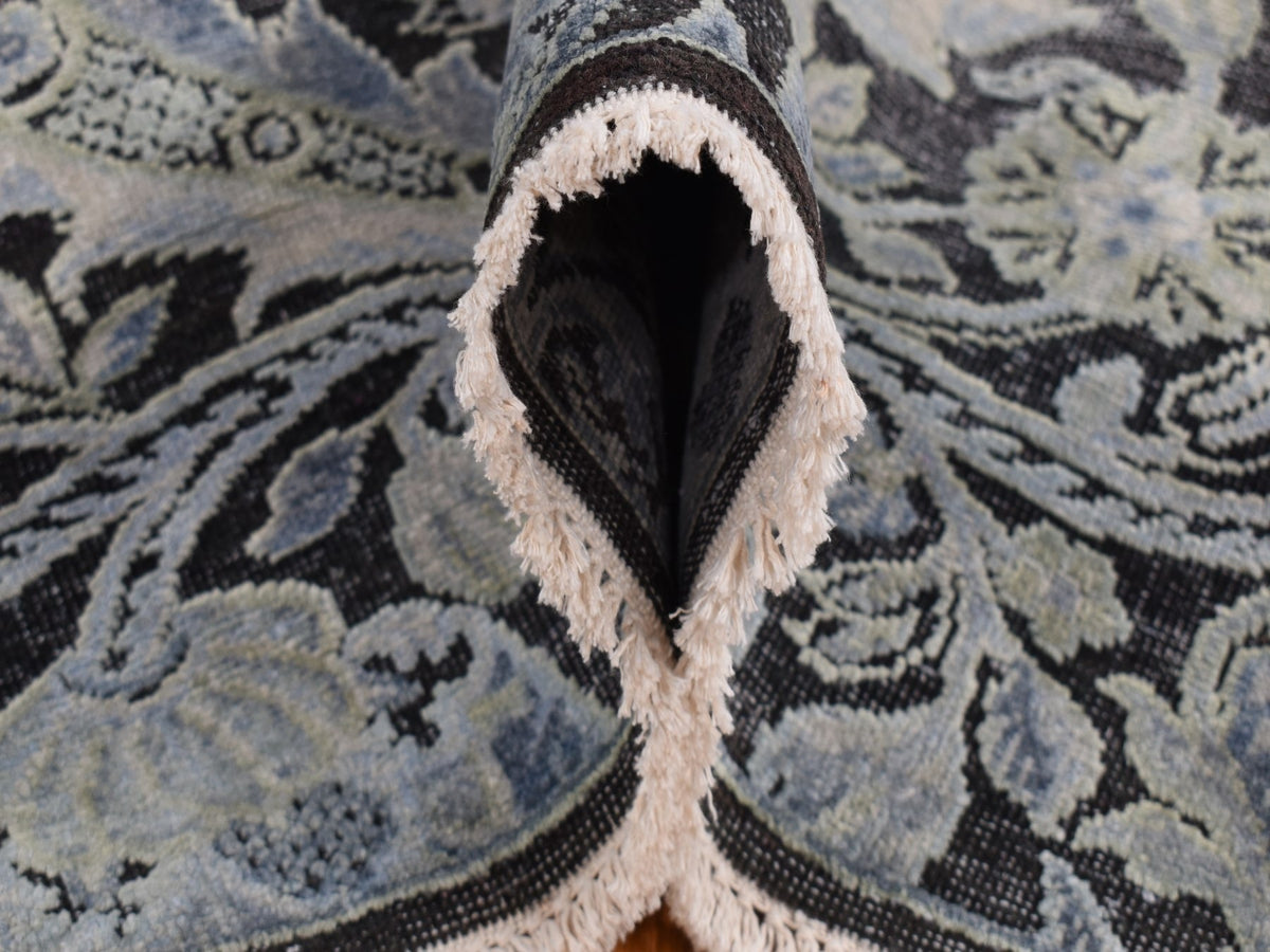 Wool / Silk hand-knotted wool/silk rug in Gray, 9' x 12'2" — SKU O087072 (view 6)