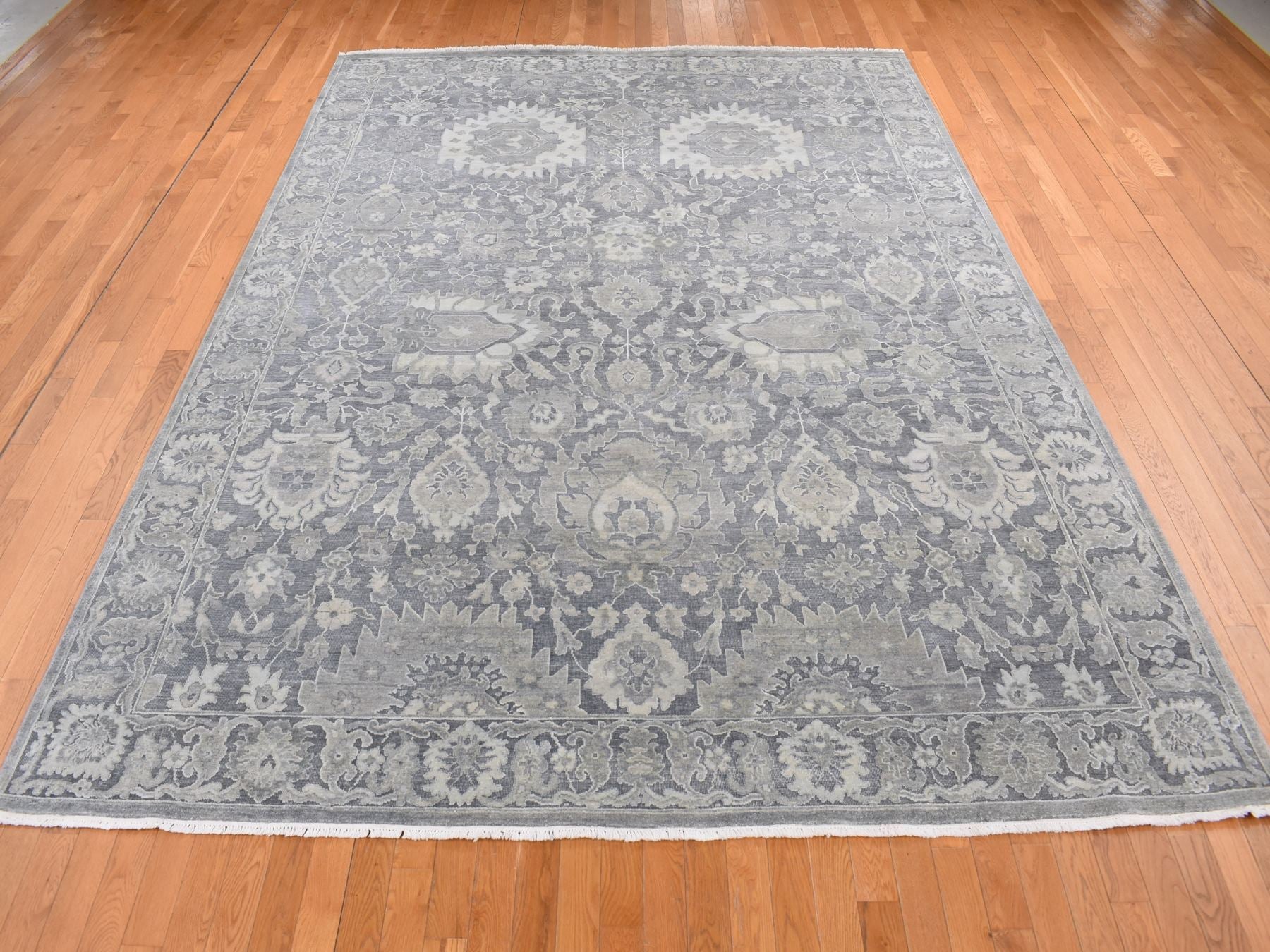 Oushak Oushak hand-knotted wool/silk rug in Gray, 9' x 11'10" — SKU O087078 (view 2)
