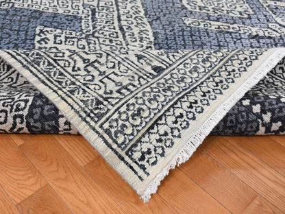 Silk hand-knotted wool/silk rug in Ivory, 9' x 12'3" — SKU O087079 (view 5)
