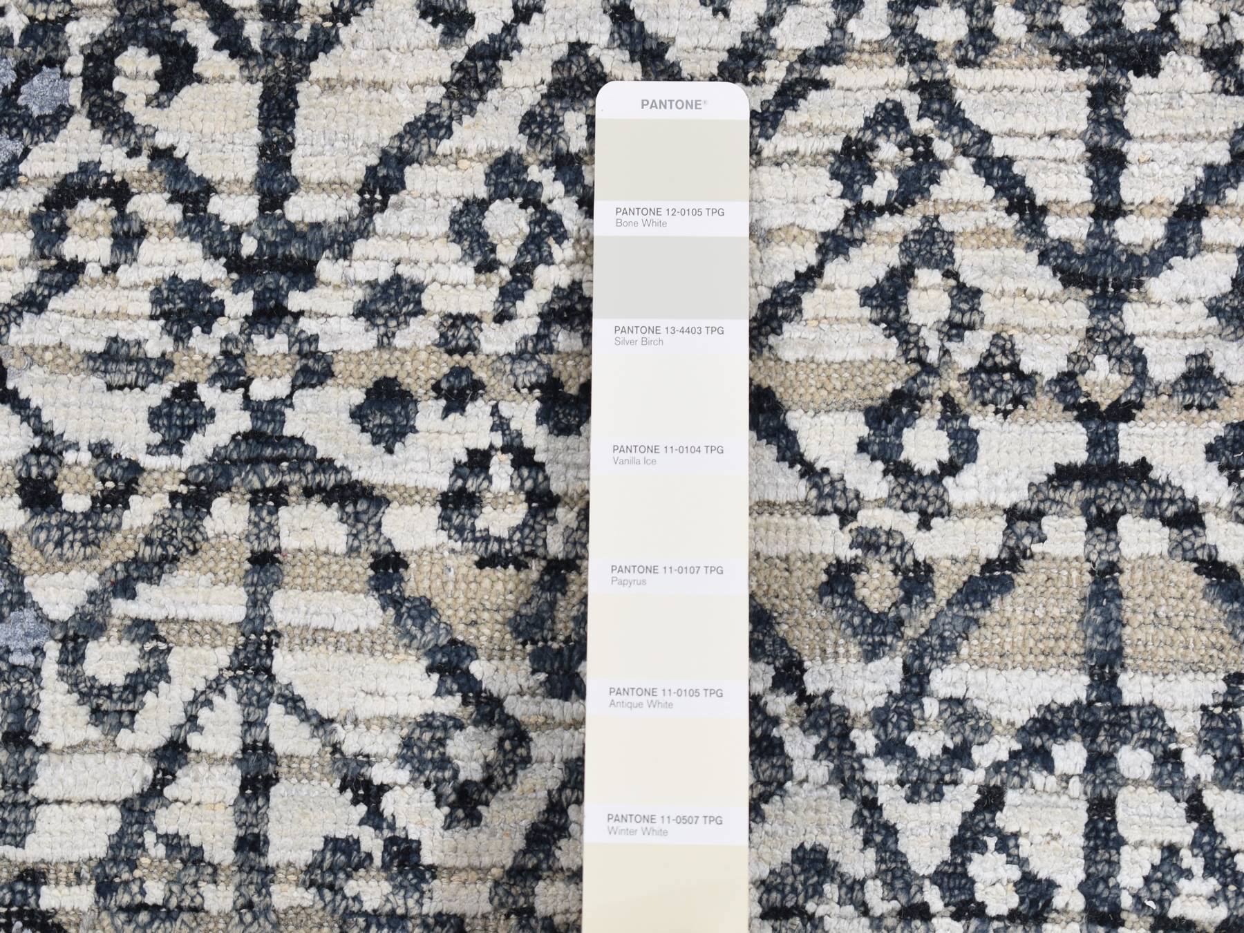 Silk hand-knotted wool/silk rug in Ivory, 9' x 12'3" — SKU O087079 (view 7)