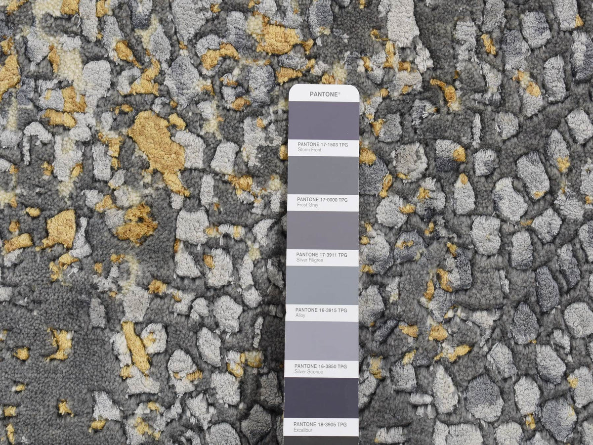Transitional hand-knotted wool/pure silk rug in Gray, 9' x 11'10" — SKU O087089 (view 7)