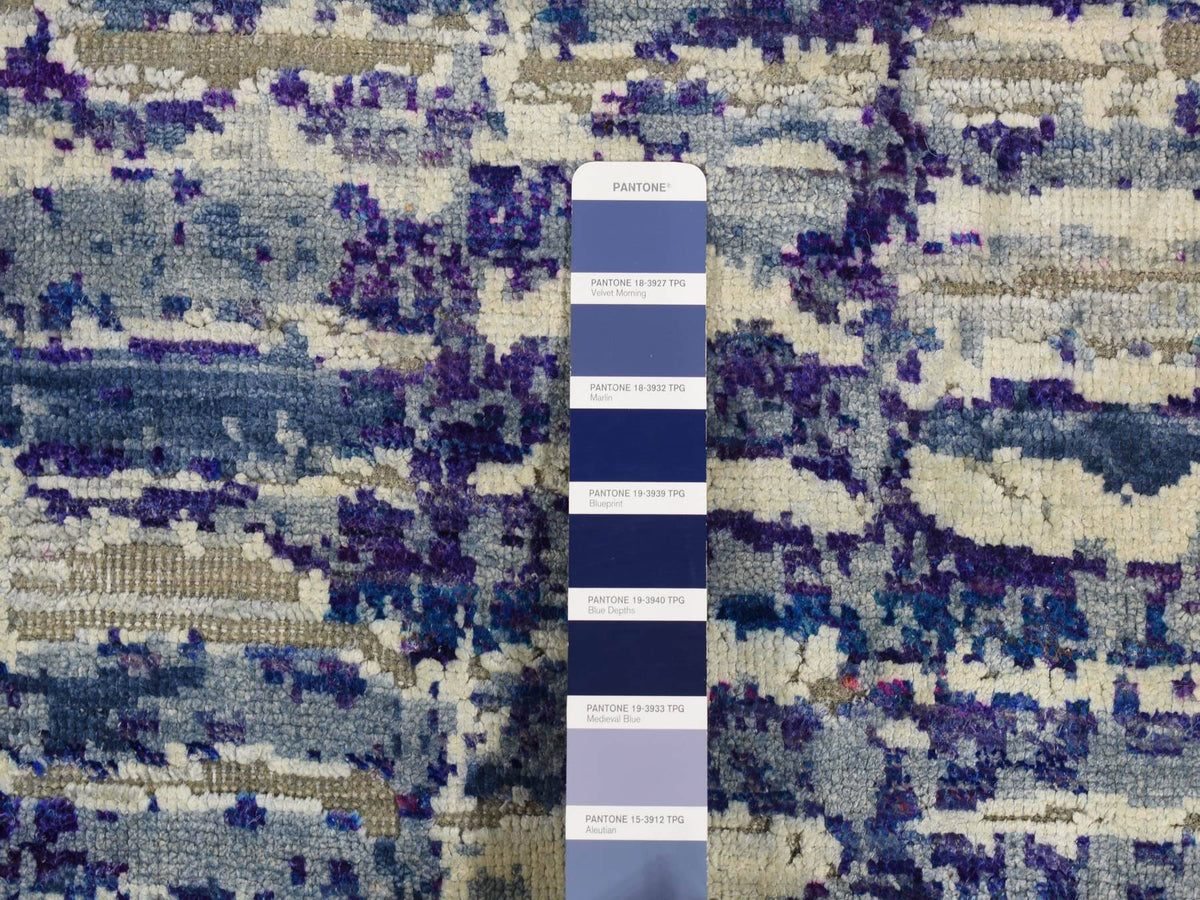 Modern / Contemporary hand-knotted sari silk rug in Purple, 10'2" x 13'10" — SKU O087090 (view 7)