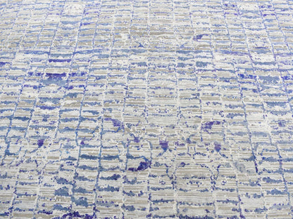 Modern / Contemporary hand-knotted sari silk rug in Purple, 10'2" x 13'10" — SKU O087090 (view 8)