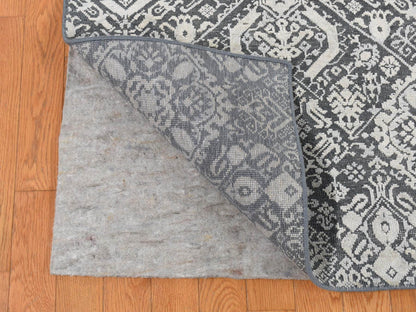 Modern / Contemporary hand-knotted wool/silk rug in Gray, 9' x 12'2" — SKU O087094 (view 4)