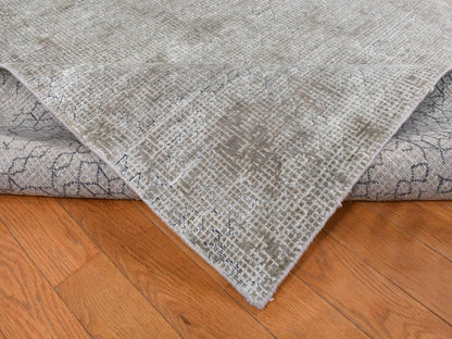 Modern / Contemporary hand-knotted wool/silk rug in Gray, 9' x 12' — SKU O087096 (view 5)