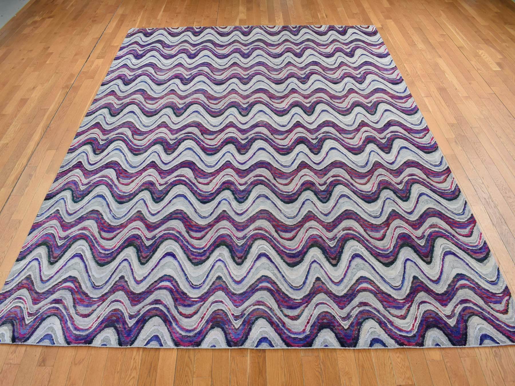 Modern / Contemporary hand-knotted wool/silk rug in Ivory, 9' x 11'10" — SKU O087100 (view 2)