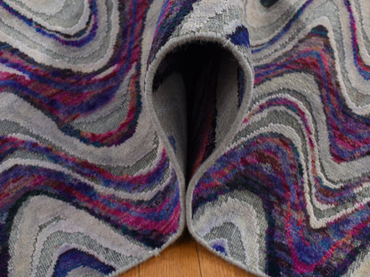 Modern / Contemporary hand-knotted wool/silk rug in Ivory, 9' x 11'10" — SKU O087100 (view 6)