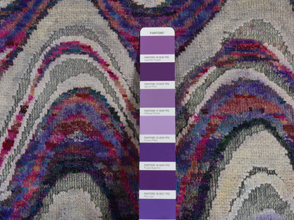 Modern / Contemporary hand-knotted wool/silk rug in Ivory, 9' x 11'10" — SKU O087100 (view 7)