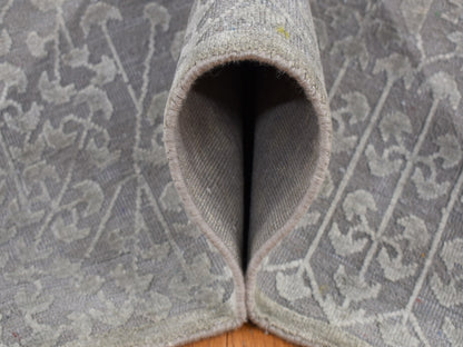 Modern / Contemporary hand-knotted wool/silk rug in Gray, 9' x 12'1" — SKU O087104 (view 6)