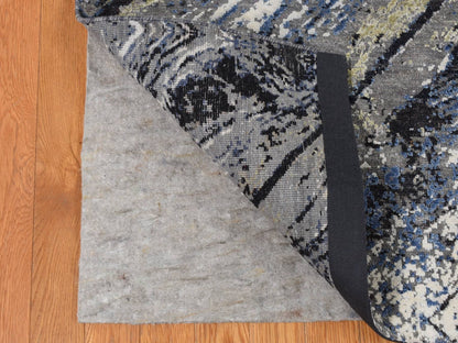 Modern / Contemporary hand-knotted wool/silk rug in Gray, 9' x 12'1" — SKU O087107 (view 4)