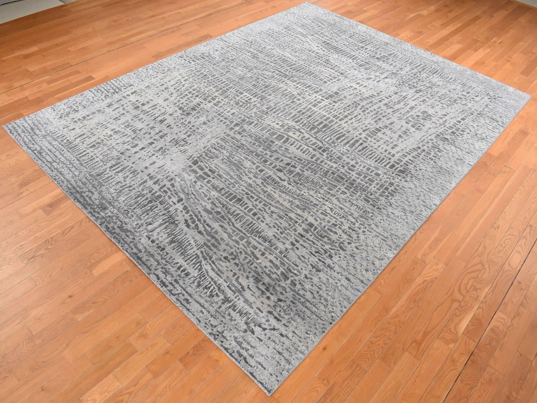 Modern / Contemporary hand-knotted wool/silk rug in Gray, 8'10" x 12'2" — SKU O087108 (view 3)