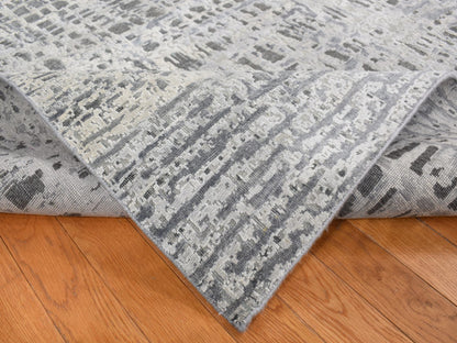 Modern / Contemporary hand-knotted wool/silk rug in Gray, 8'10" x 12'2" — SKU O087108 (view 5)