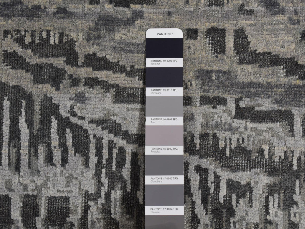 Modern / Contemporary hand-knotted wool/silk rug in Gray, 8'10" x 12'2" — SKU O087108 (view 7)