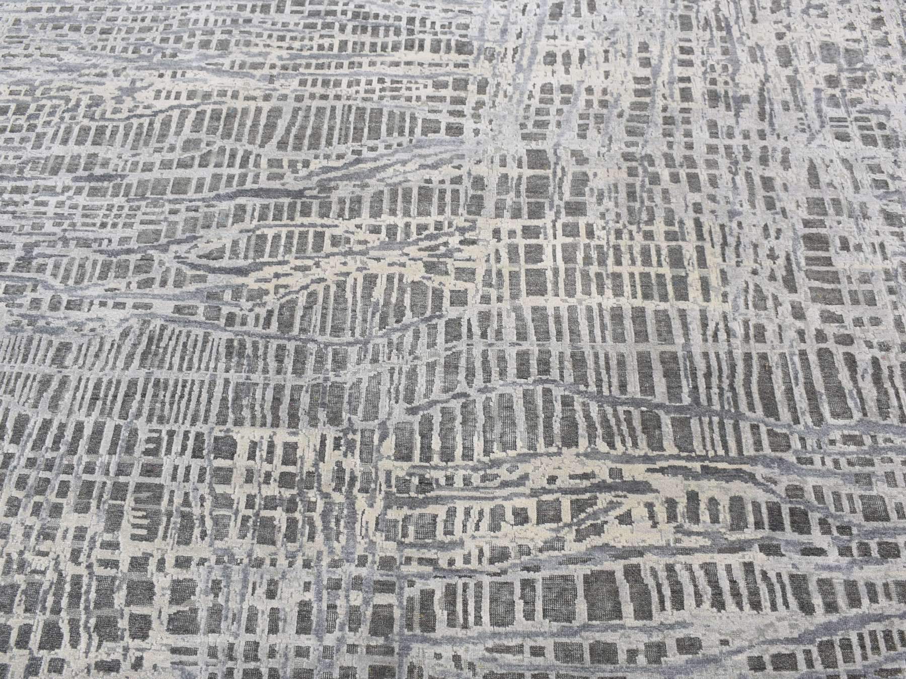 Modern / Contemporary hand-knotted wool/silk rug in Gray, 8'10" x 12'2" — SKU O087108 (view 8)