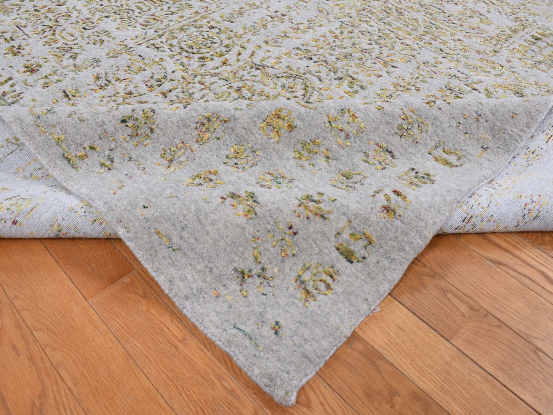 Mamluk Transitional hand-knotted wool/silk rug in Gray, 9'10" x 14' — SKU O087112 (view 5)