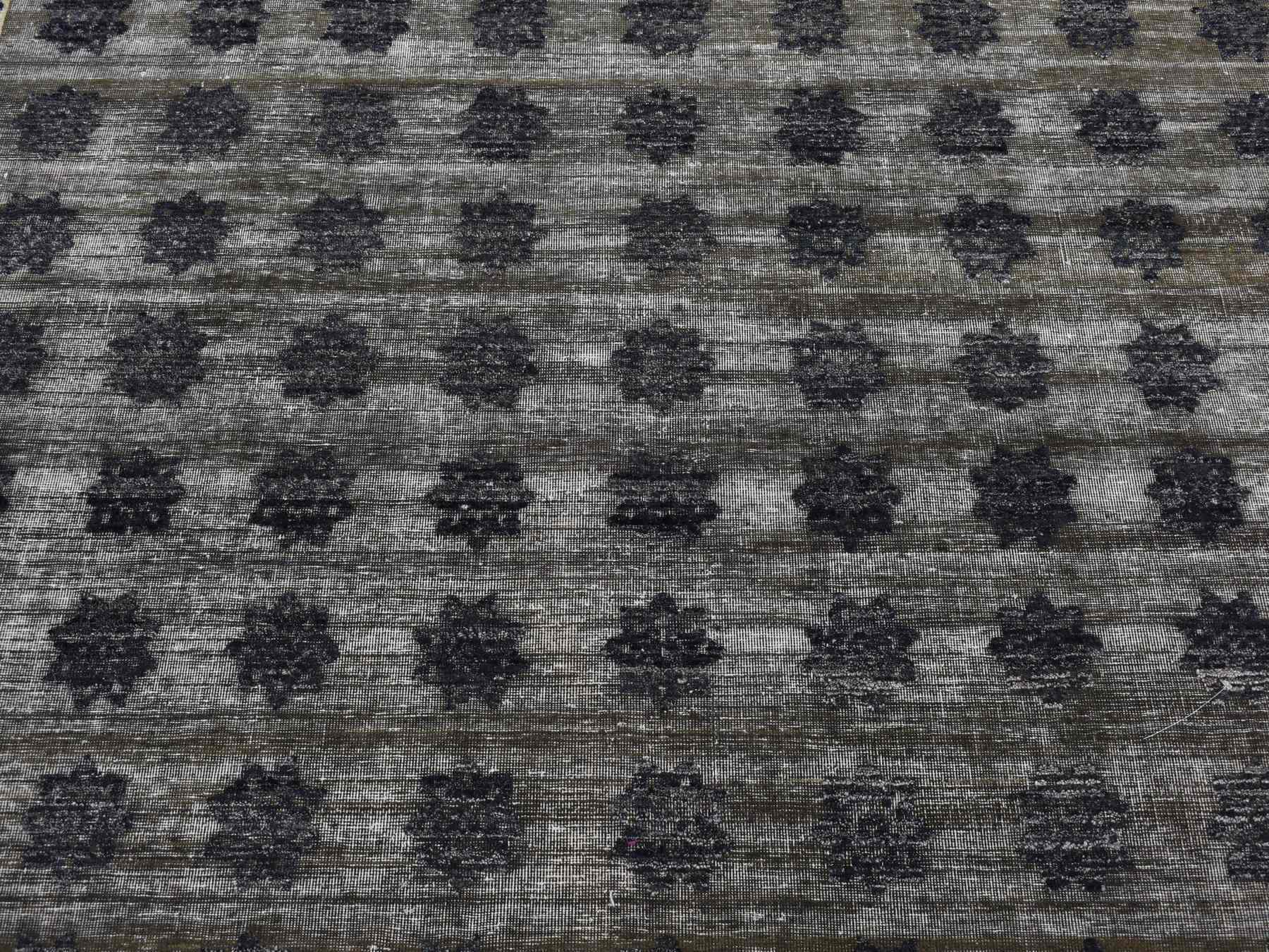 Modern / Contemporary hand-knotted wool/silk rug in Gray & Owl Gray, 9' x 12' — SKU O087121 (view 8)