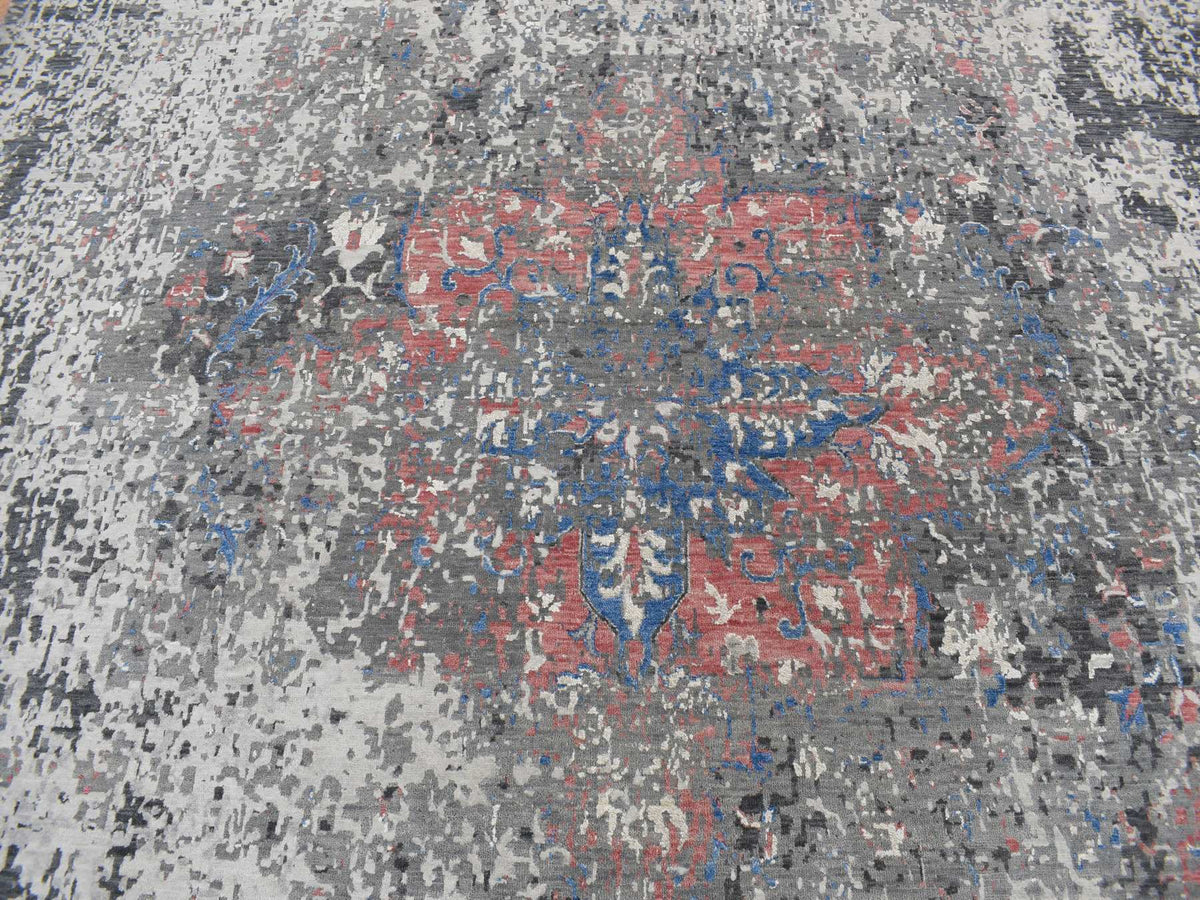 Heriz Heriz hand-knotted wool/silk rug in Gray, 9'2" x 12' — SKU O087131 (view 8)