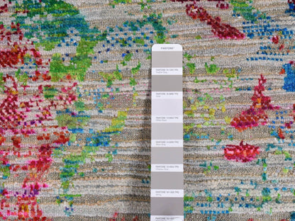 Modern / Contemporary hand-knotted wool/silk rug in Gray, 8'10" x 12'2" — SKU O087140 (view 7)