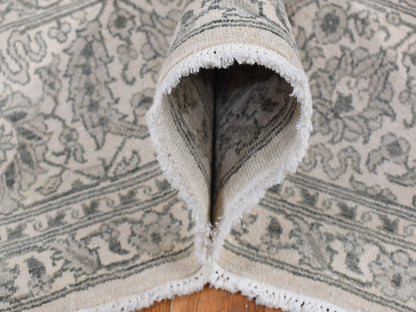 Silk hand-knotted silk rug in Ivory, 8'10" x 12' — SKU O087155 (view 6)