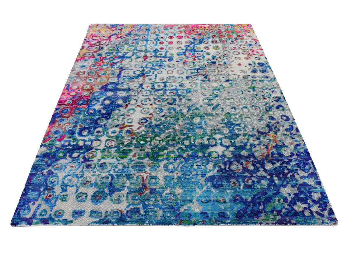 Modern / Contemporary hand-knotted wool/sari silk rug in Blue, 5'1" x 7' — SKU O087169