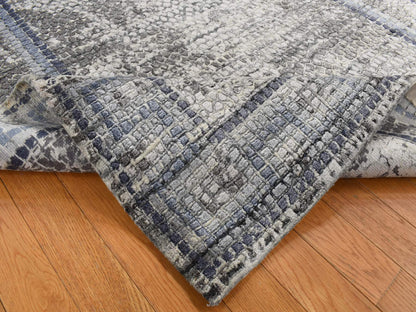 Modern / Contemporary hand-knotted wool/silk rug in Gray & Blue, 5'2" x 6'10" — SKU O087177 (view 3)