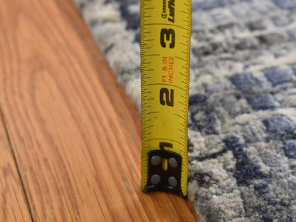 Modern / Contemporary hand-knotted wool/silk rug in Gray & Blue, 5'2" x 6'10" — SKU O087177 (view 7)