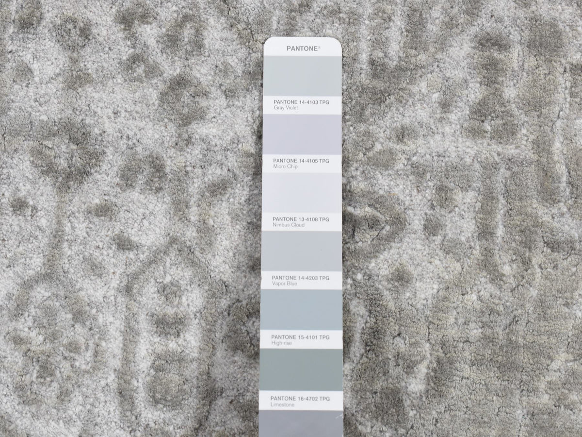 Transitional hand-knotted wool/silk runner in Gray, 2'7" x 8' — SKU O087203 (view 4)