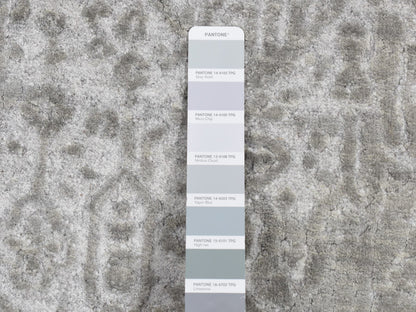 Transitional hand-knotted wool/silk runner in Gray, 2'7" x 8' — SKU O087203 (view 4)