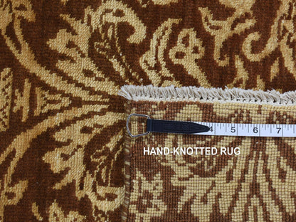 Brown 2'6" x 7'9" Transitional Hand knotted Wool/Silk Rug - Sku: O087210
