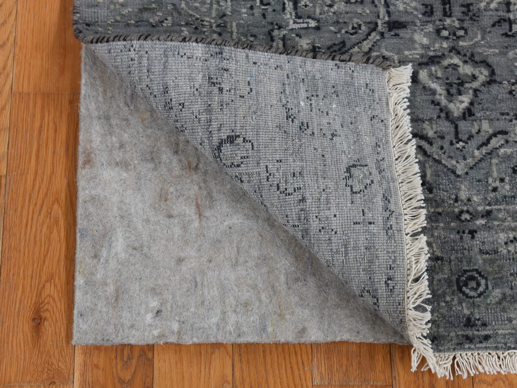 Transitional hand-knotted wool/silk runner in Gray, 2'9" x 7'10" — SKU O087212 (view 2)